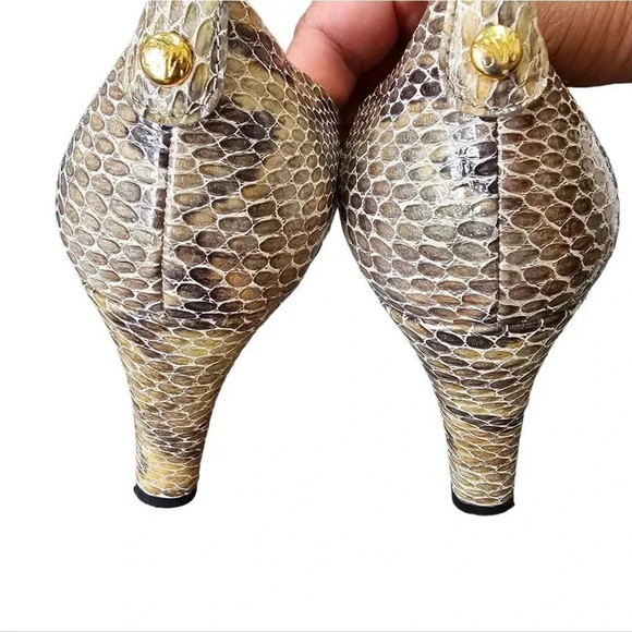 STUART WEITZMAN Snakeskin Animal Print Pumps Size 8.5 - Picture 6 of 10